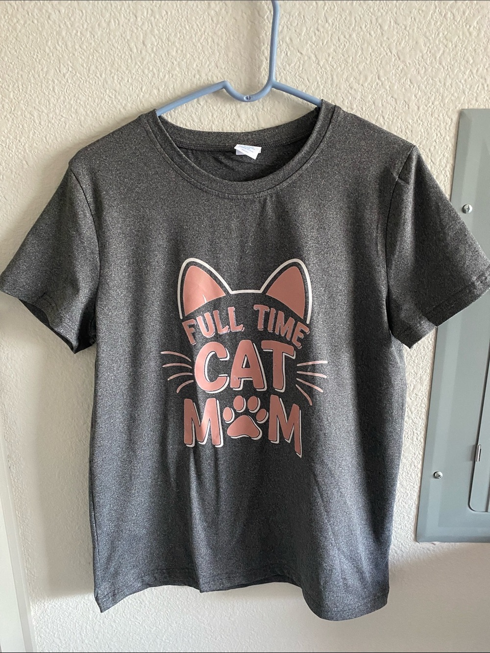 Women’s Full Time Cat Mom Graphic Tshirt (NWOT)